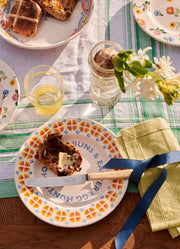 Hot Cross Buns 8 1/2 Inch Plate